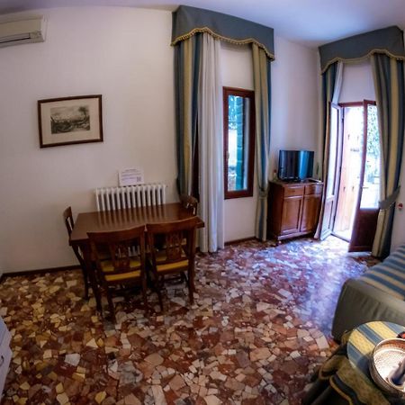 Zaffiro Apartment Venecia Exterior foto