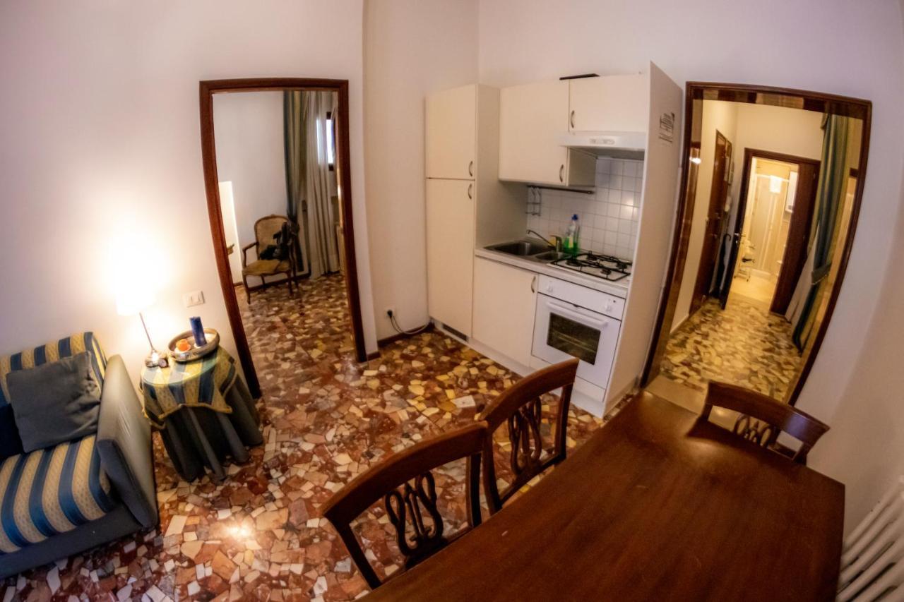 Zaffiro Apartment Venecia Exterior foto